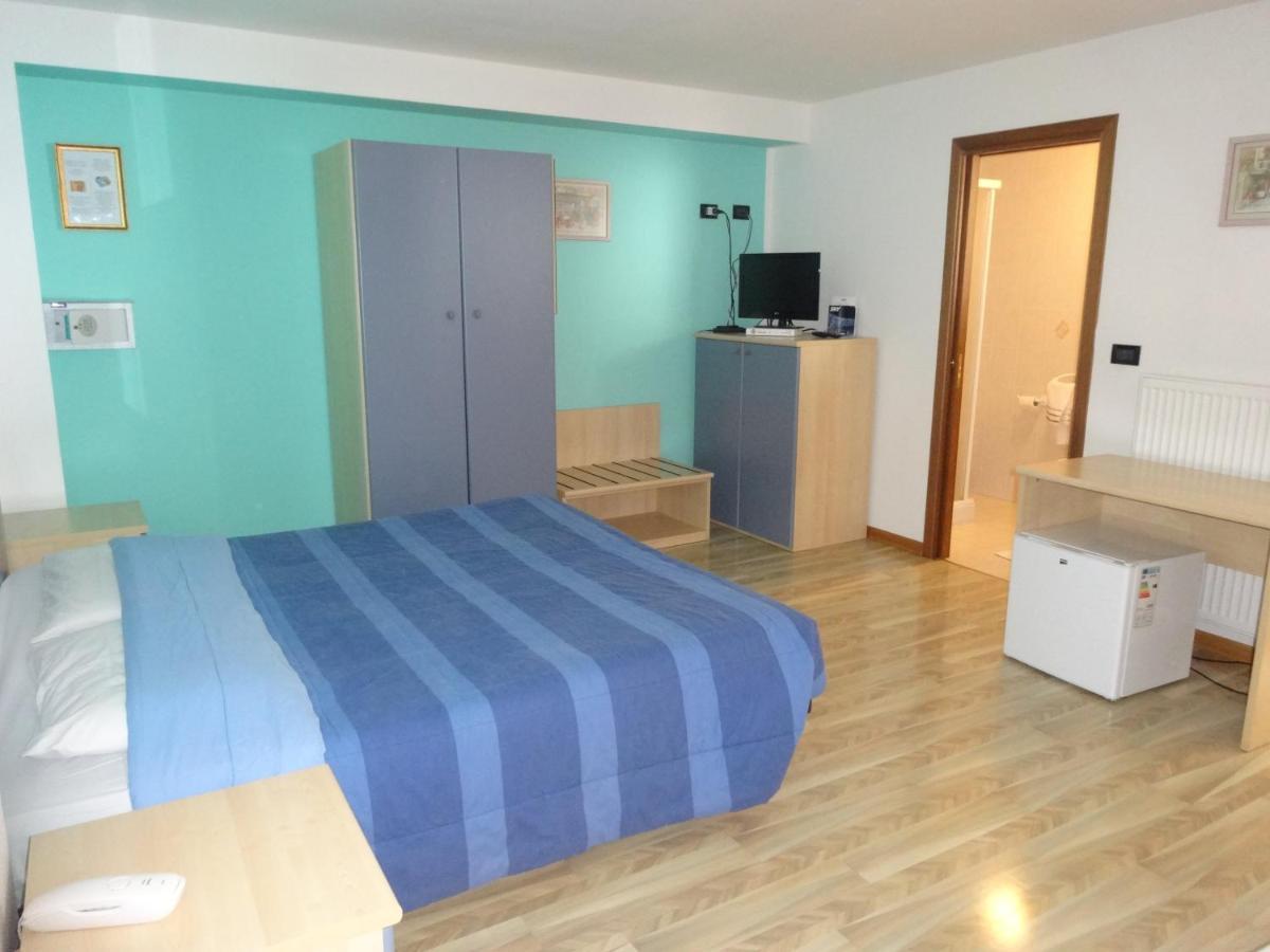 Hotel Genzianella Presenaio Dış mekan fotoğraf