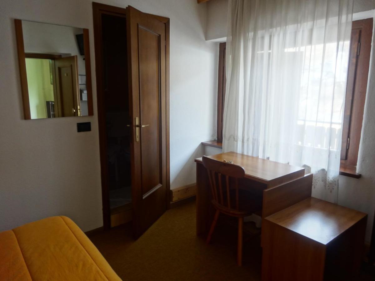 Hotel Genzianella Presenaio Dış mekan fotoğraf